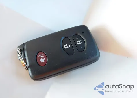 2013 Toyota Prius Two z USA, uszkodzony, nr VIN JTDKN3DUXD1718177